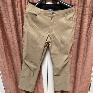 Eddie Bauer Men’s fleece lined pants, size 36x30, stretch, water resistant.